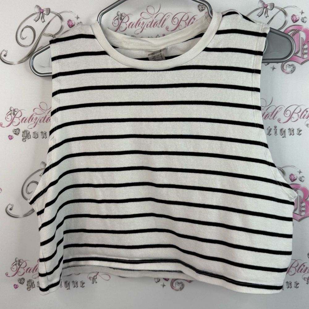 Urban rebel tank top cropped Striped Sleeveless Crop Top - White/Black